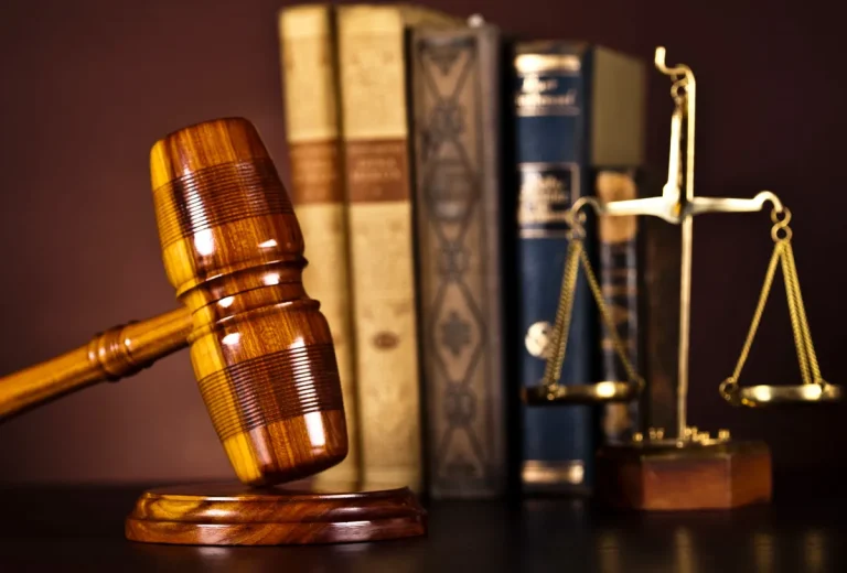 Andrés Valenzuela Abogados